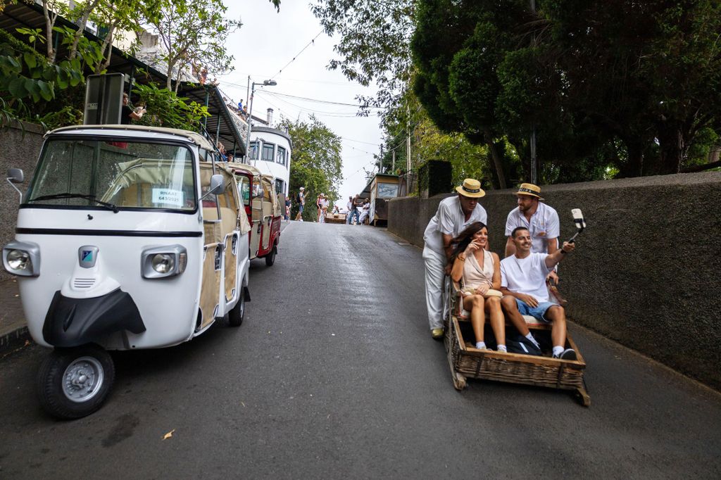 Funchal: Geführte Tuk-Tuk-Tour zu den Toboggan-Fahrten & der Altstadt