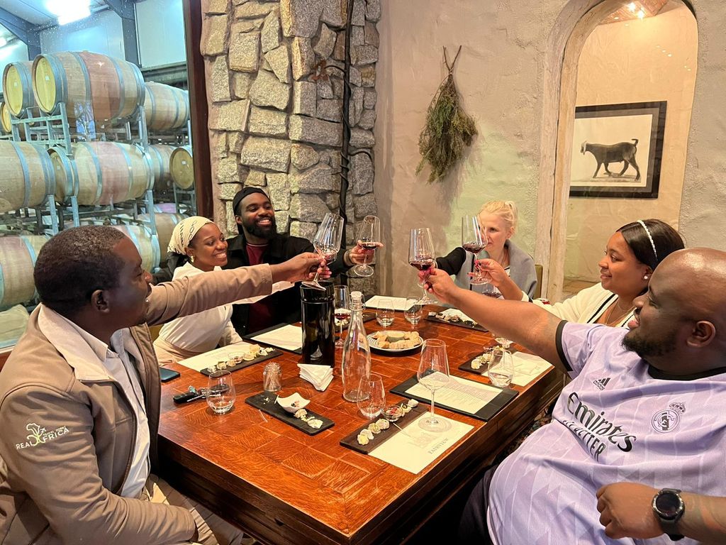 Weinverkostung in FranschHoek, StellenBosch & Paarl Tour