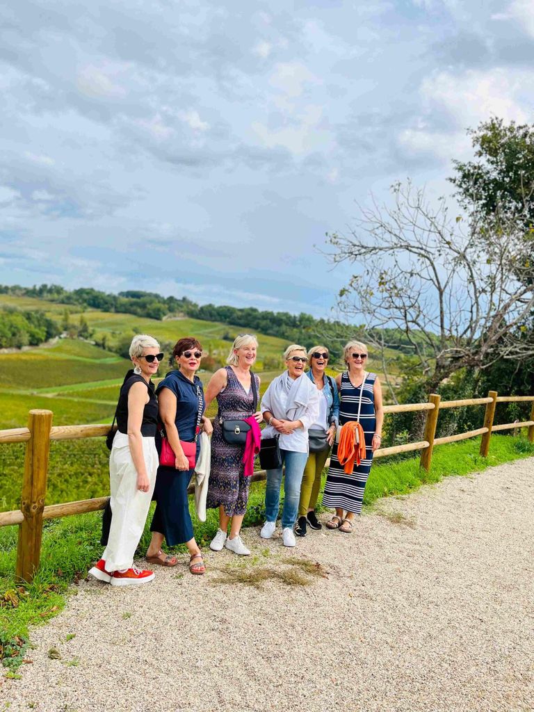 Gruppentour: Saint Emilion Rundgang+Weinverkostung in der Höhle