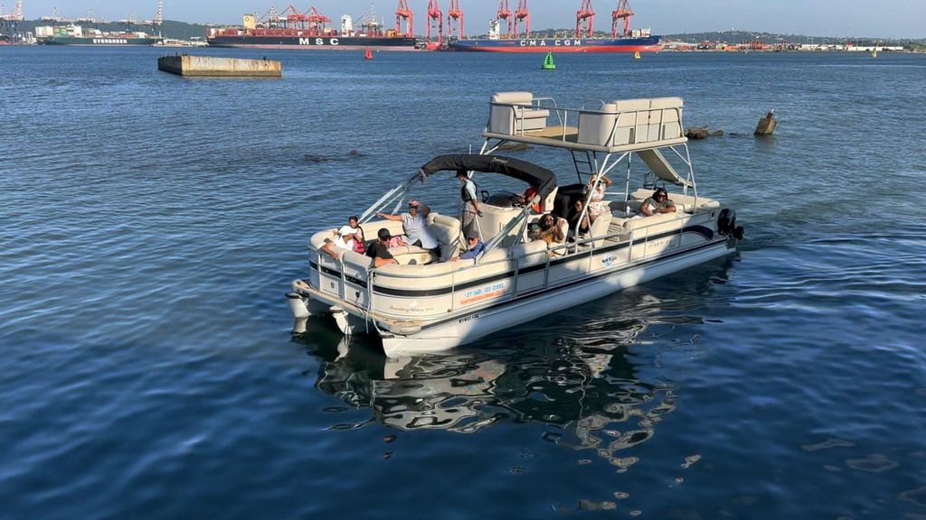 Durban: Hafenrundfahrt mit dem Pontonboot