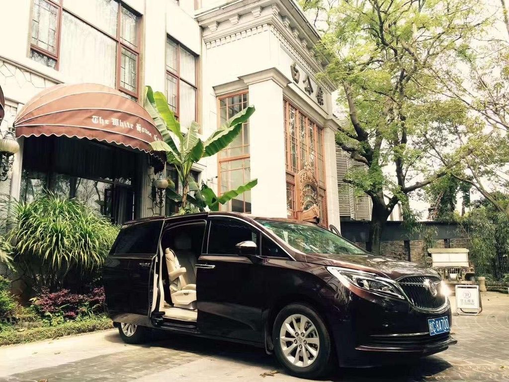 Shanghai Hotel zum/vom Flughafen Shanghai Pudong/Hongqiao