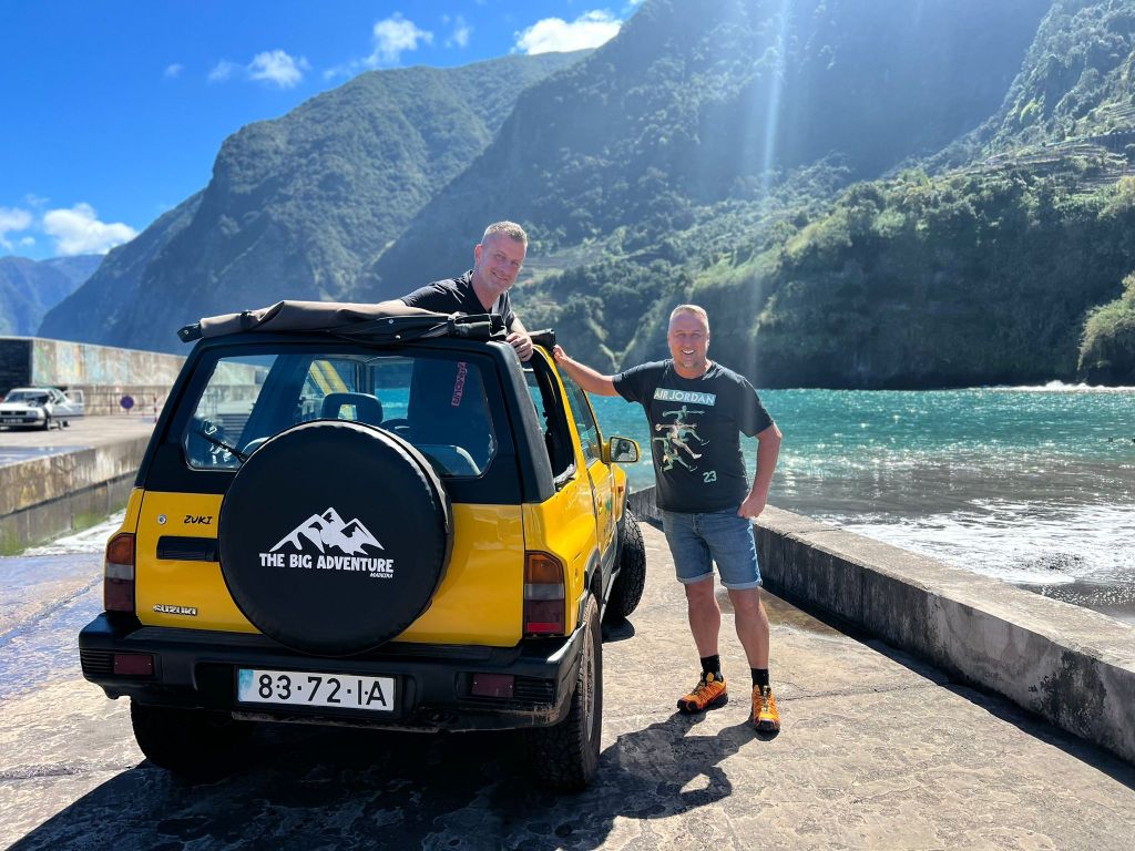 Madeira: Ganztägige Jeeptour mit Guide und Abholung