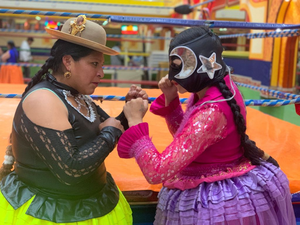 LaPaz: authentische Cholitas-Wrestling-Show – unterstütze die Kämpferinnen