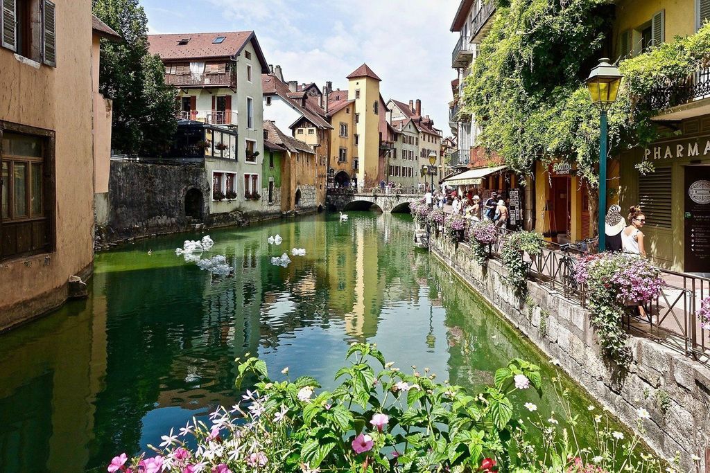 Annecy: Private Guided Tour - Entdecke das "Venedig der Alpen"