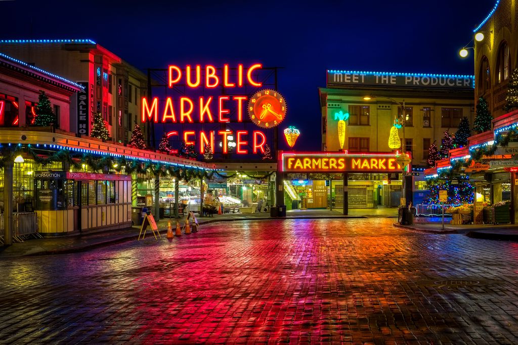 Pike Place Market in der Dämmerung