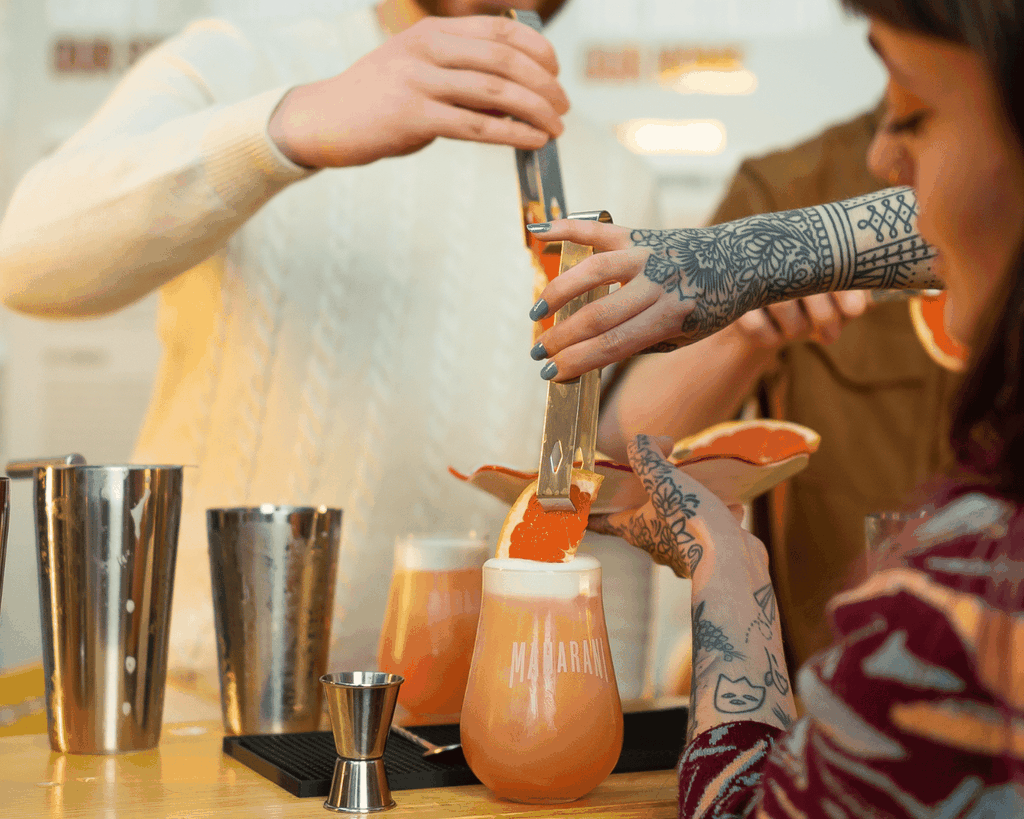 Cork: Rebel City Brennerei-Tour und Cocktail-Meisterkurs