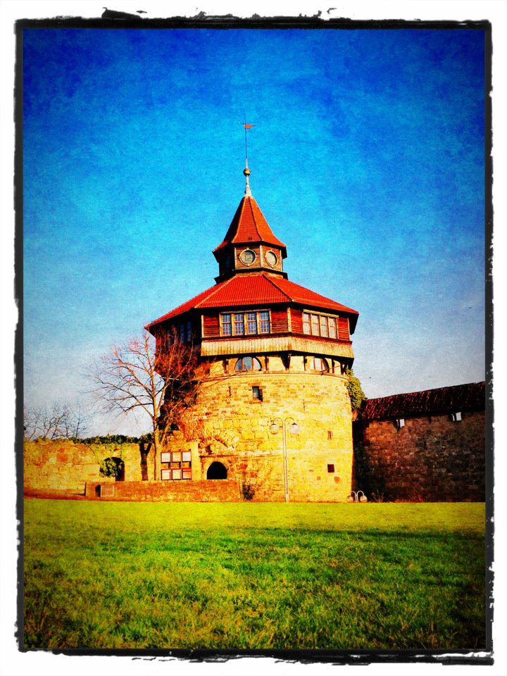 Dicker Turm