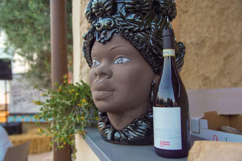 Valle delle Ferle: Weinverkostung & Brunch in Caltagirone