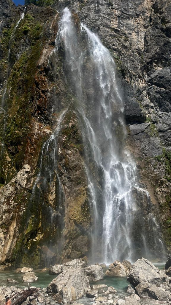 Wanderung zum Selcë-Wasserfall & Entdeckung von Tamara, Lepushë und Vermosh