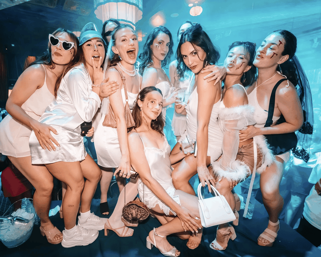 #1 Benidorm Club Crawl mit kostenlosen Drinks & VIP-Eintritt