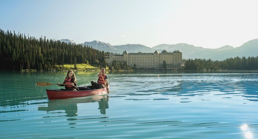 Emerald Lake, Lake Louise Johnston Canyon & Banff Tour