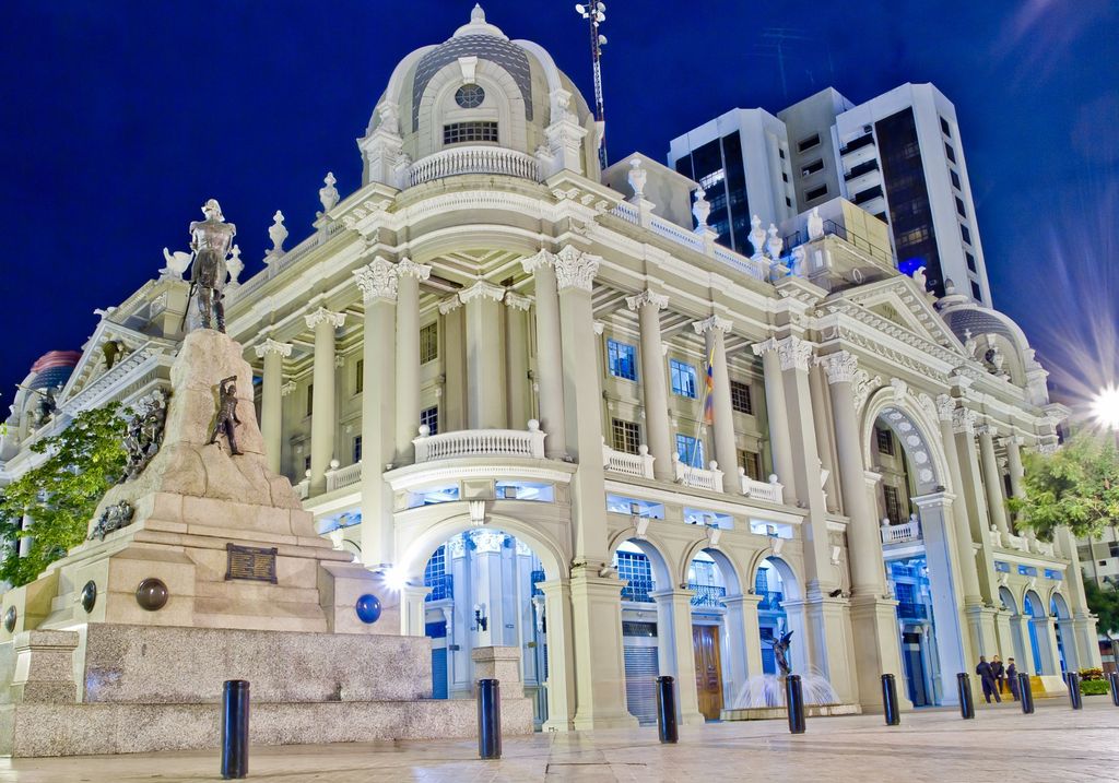 Guayaquil: Städtetour bei Nacht mit Besuch des Hügels Santa Ana