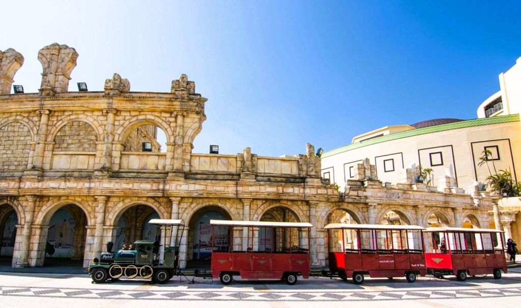 Macau: Abholung + Heilige Kunstwerke + Lusophone Handelsplattform