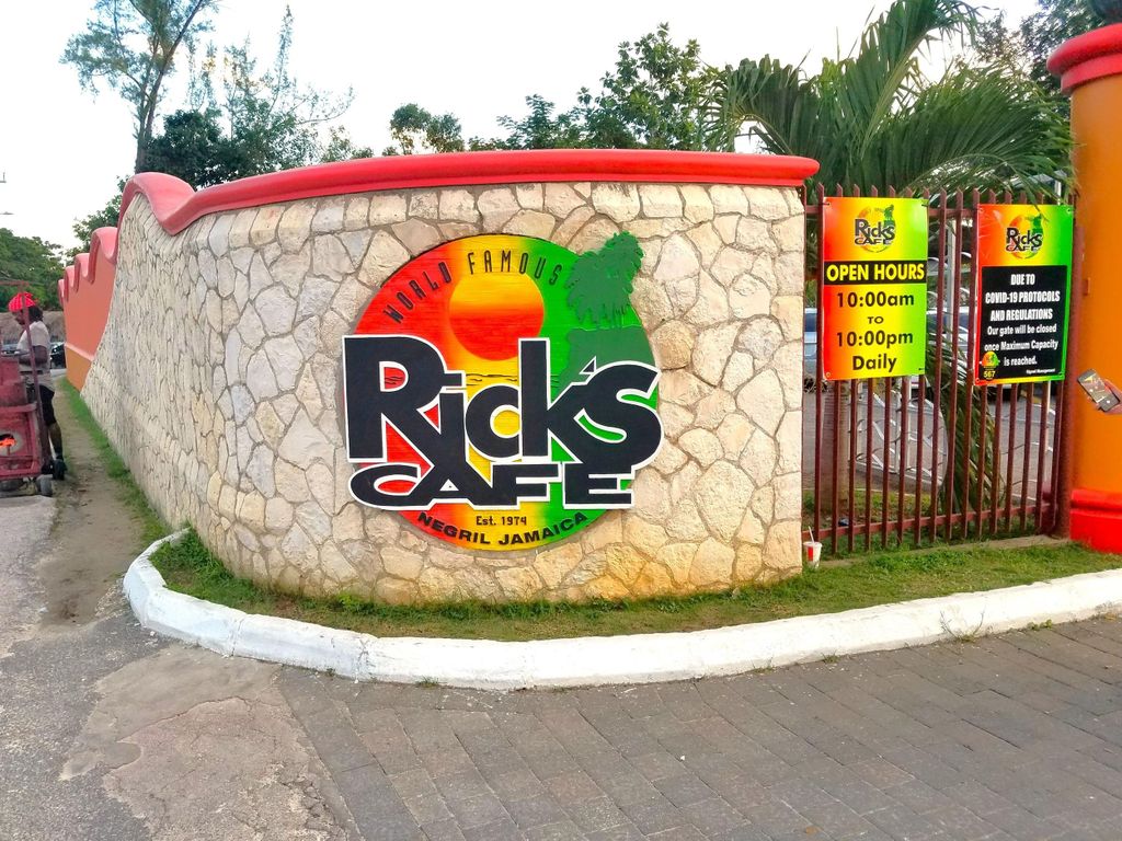 Negril Beach Experience & Rick's Cafe von Montego Bay aus