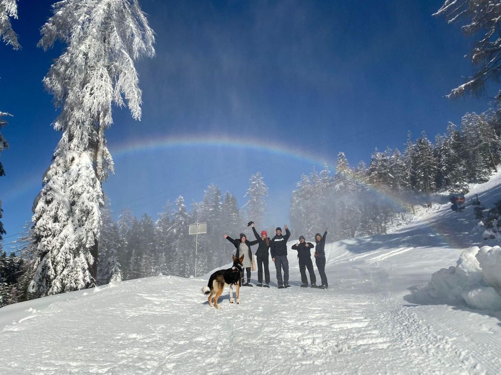 Ehrwald: Zugspitz Schneeschuhwanderung Tour mit Bergblick