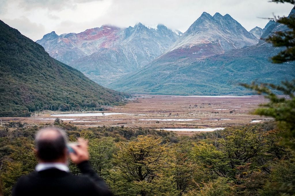 Überquerung der Anden: Fagnano- und Escondido-Seen mit Lammfleisch