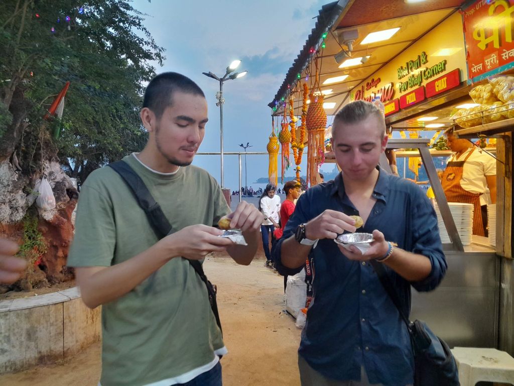 Mumbai: Streetfood-Tour mit abendlichem Basar-Spaziergang
