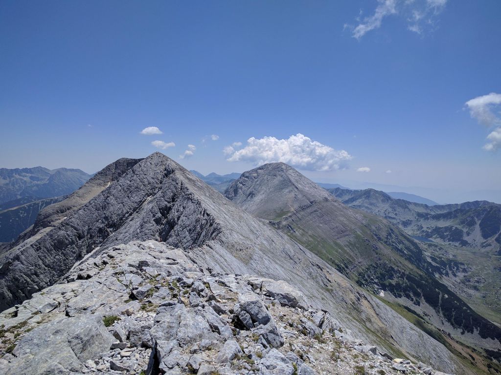 Ab Sofia: Geführte Tageswanderung auf dem Koncheto-Kamm