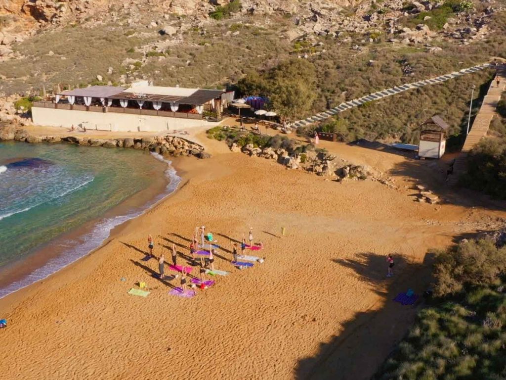 Sonntag: Ghajn Tuffieha (Riviera) Strand Yoga Klasse