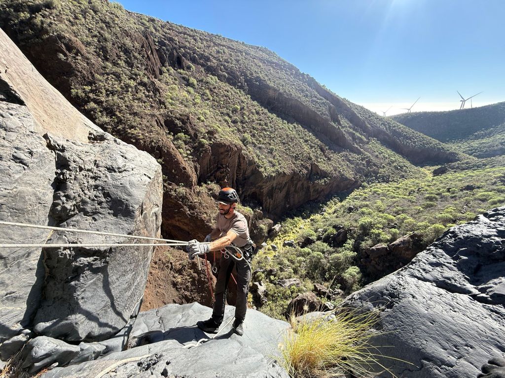 Teneriffa: Canyoning-Abenteuer mit Abholung vom Hotel