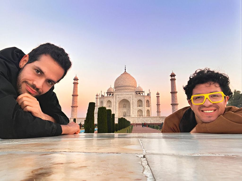 Ab Delhi: Taj Mahal Premium-Tagestour mit Guide & Mittagessen