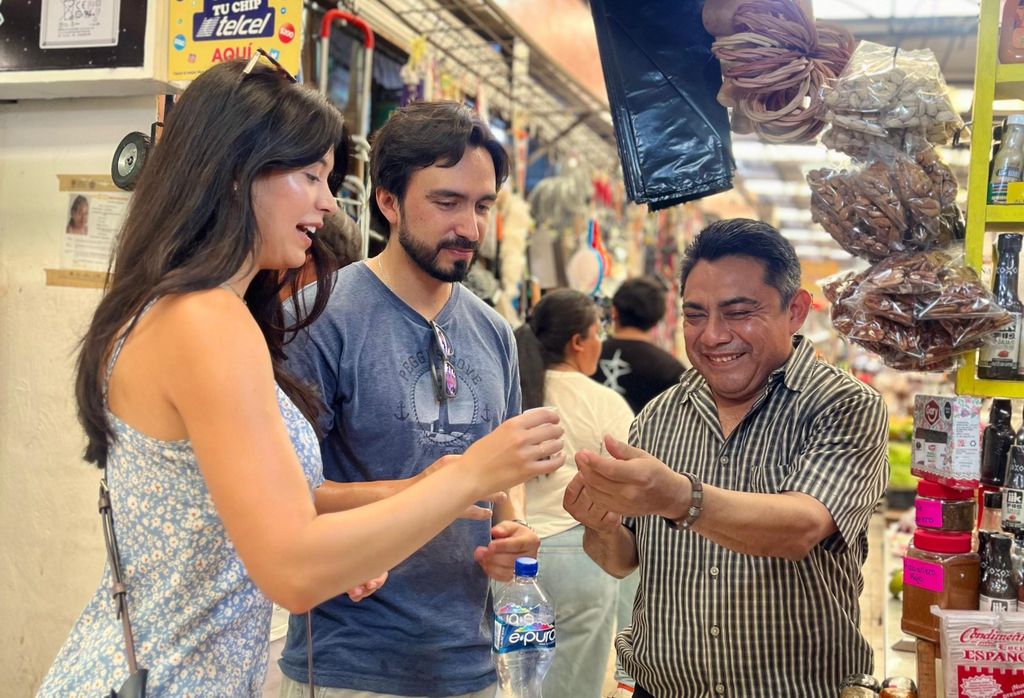 Street Food Walking Tour in Merida