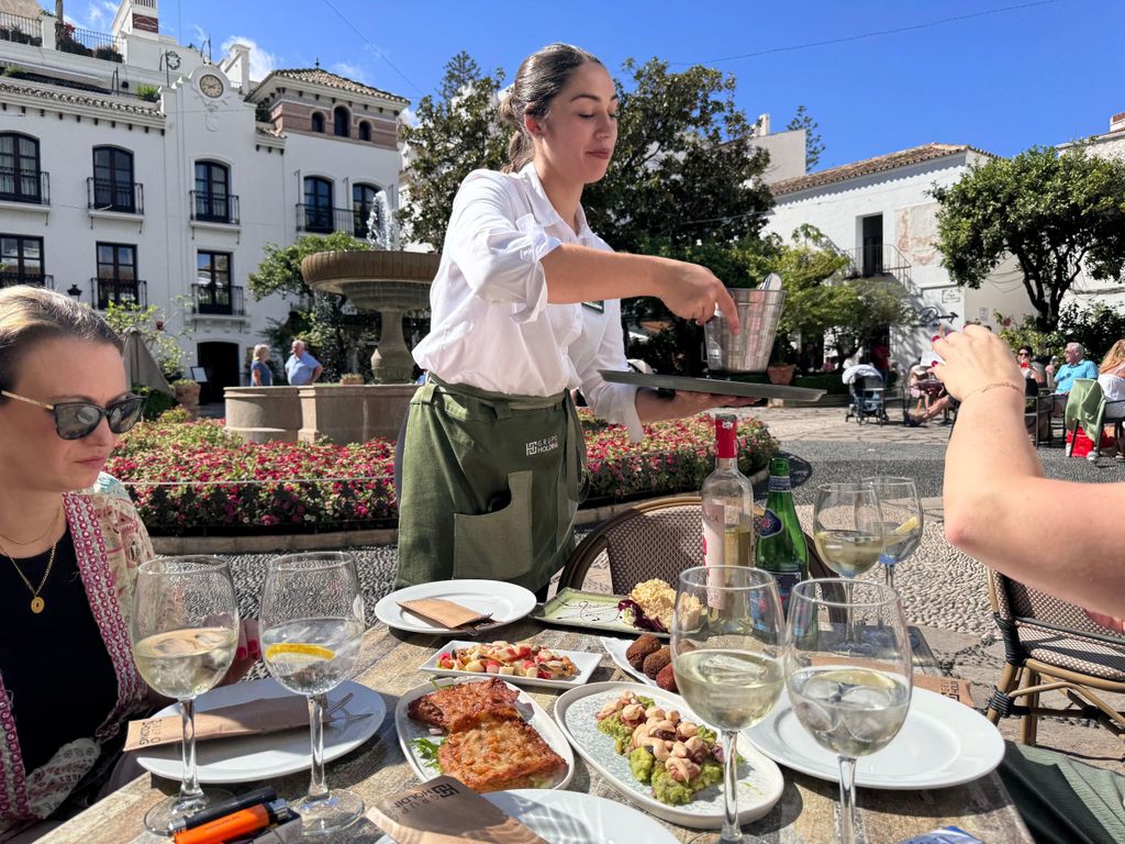 Estepona Altstadt Tour mit Tapas Verkostung