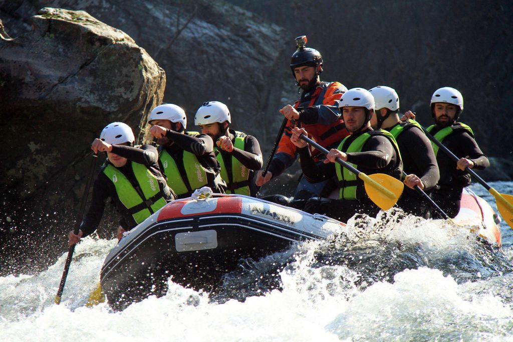 Mit dem Bus von Porto nach Arouca: Rafting-Abenteuer auf dem Fluss Paiva – ÖKOTOUR