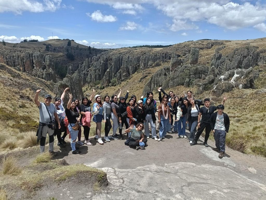 Von Cajamarca: Geführter Besuch im Steinwald "Cumbemayo" + Abholung