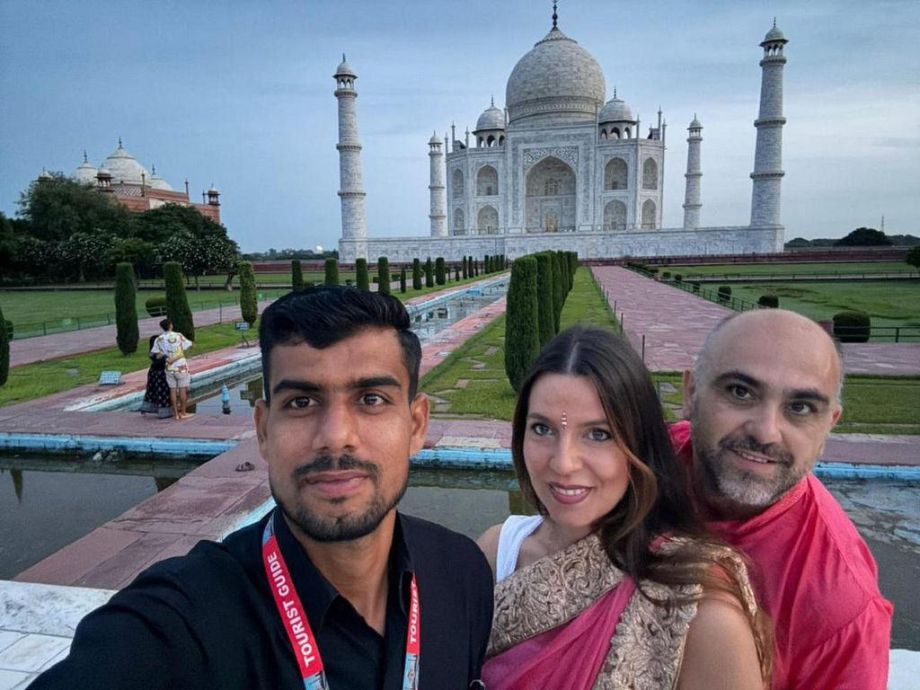 Delhi: Übernachtungstour zum Taj Mahal und nach Agra mit Fatehpur Sikri