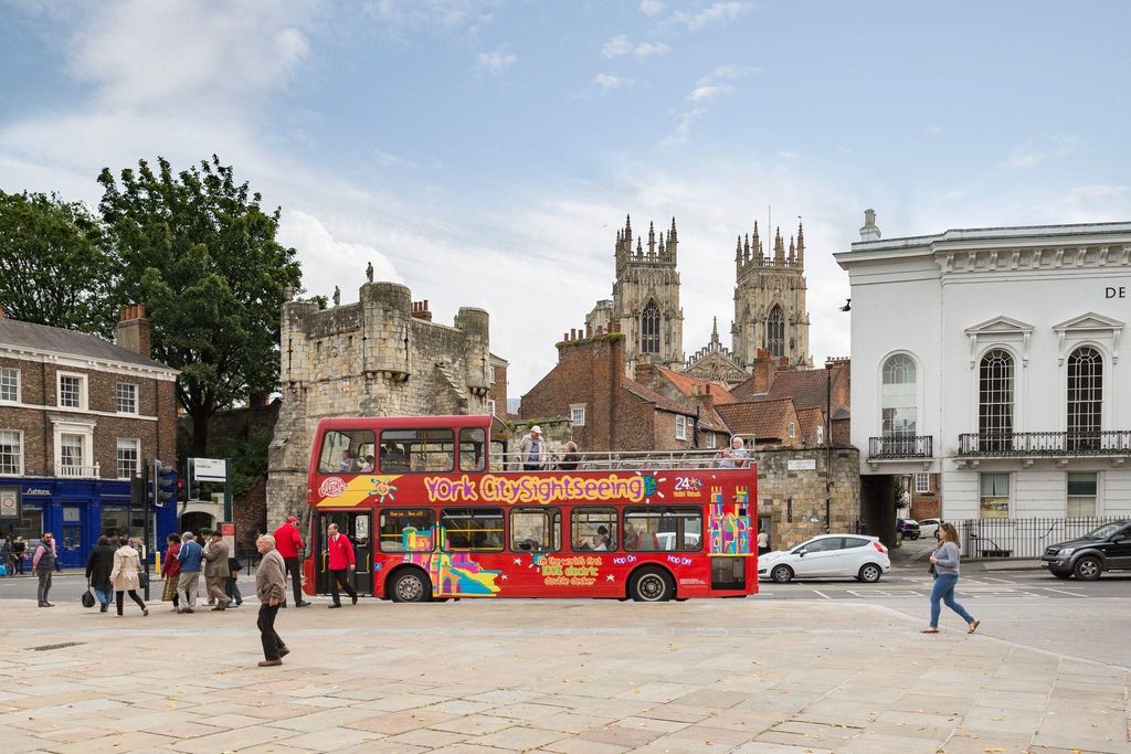 York: City Sightseeing Hop-On/Hop-Off-Bustour