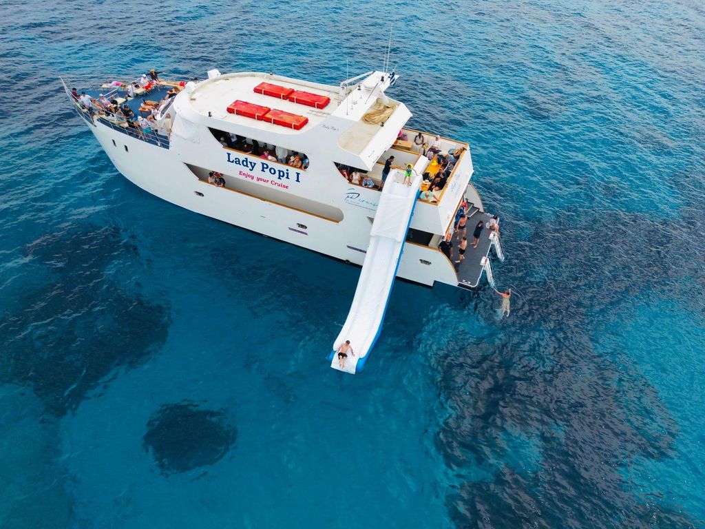 Protaras: LADY POPI Seereise: Schildkröten, Höhlen und Wasserrutsche