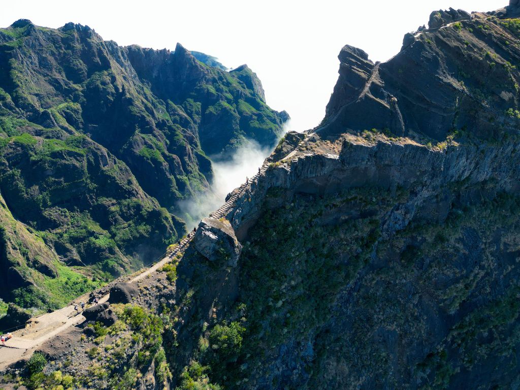 Die Treppe zum Himmel: Pico do Areeiro auf der Insel Madeira