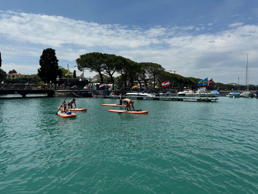 Peschiera del Garda Sup Experience: Rundfahrt um den Gardasee