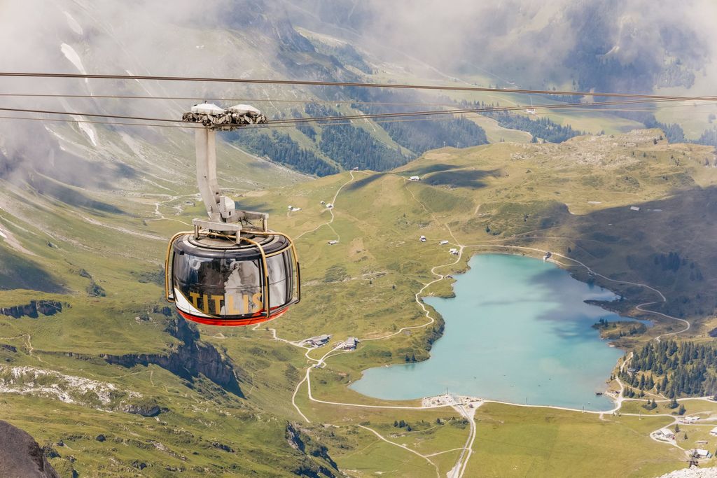 Von Zürich aus: Titlis mit Ice Flyer & Tour nach Luzern