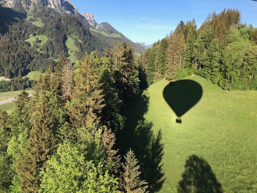 Heißluftballonfahrt in der Schweiz