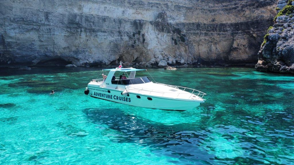 Von Sliema aus: Privater Bootscharter auf Comino und Gozo