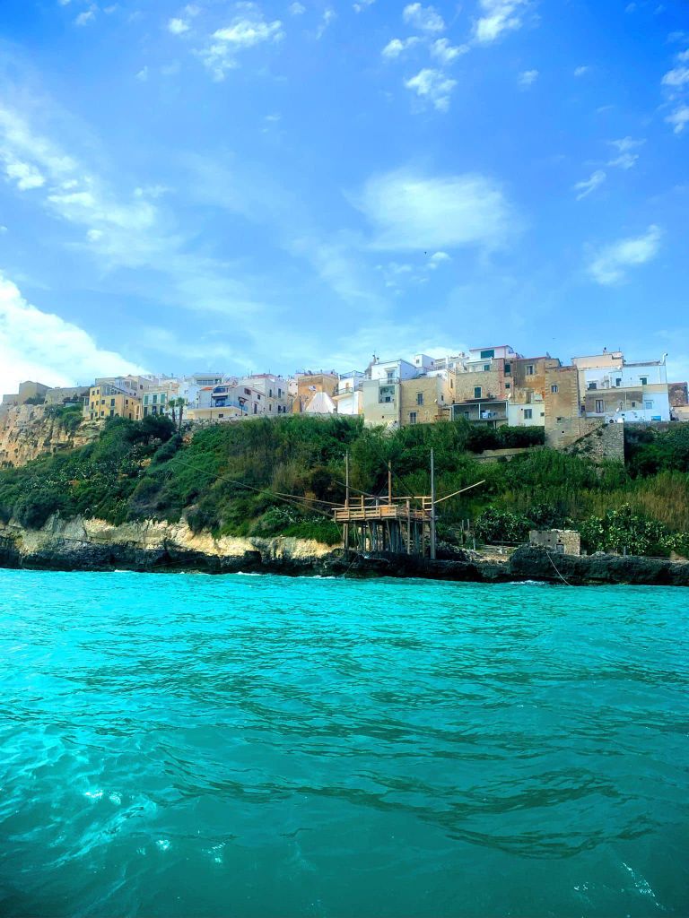 Bootstour Südküste und Meereshöhlen in Vieste