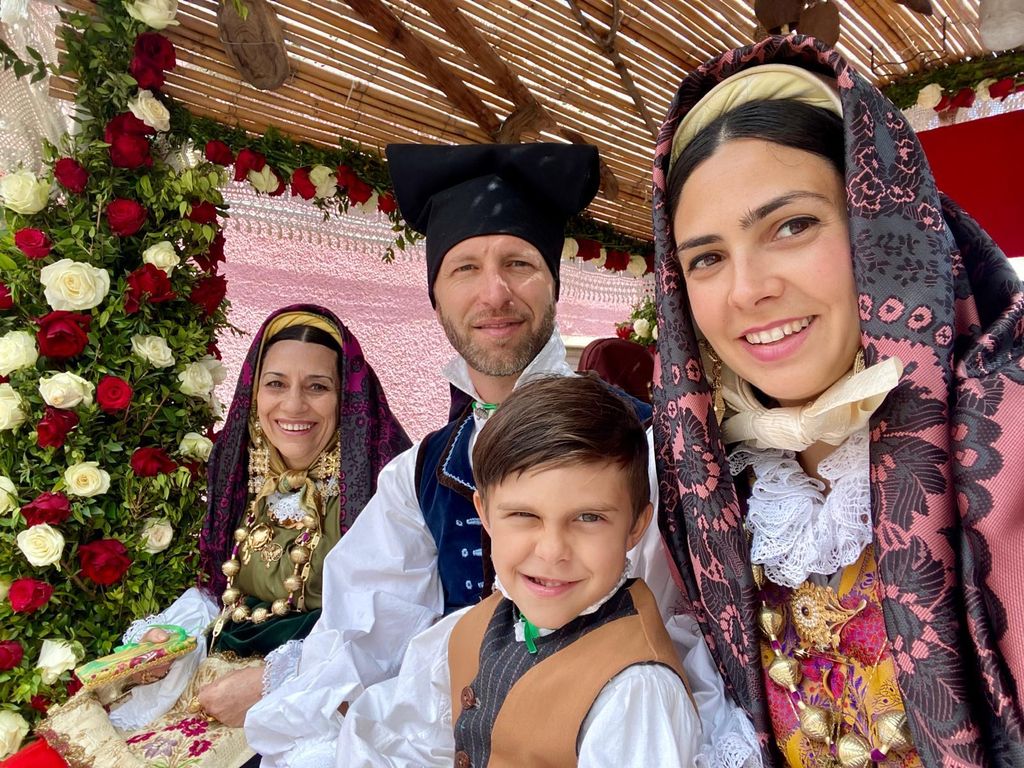 Cagliari: Traditionelle Trachten und filigraner Schmuck