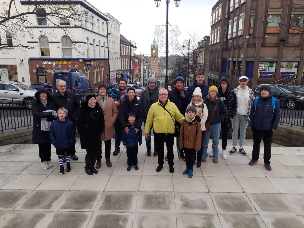 Derry: McCrossan's Public Rundgang durch die historische Stadt