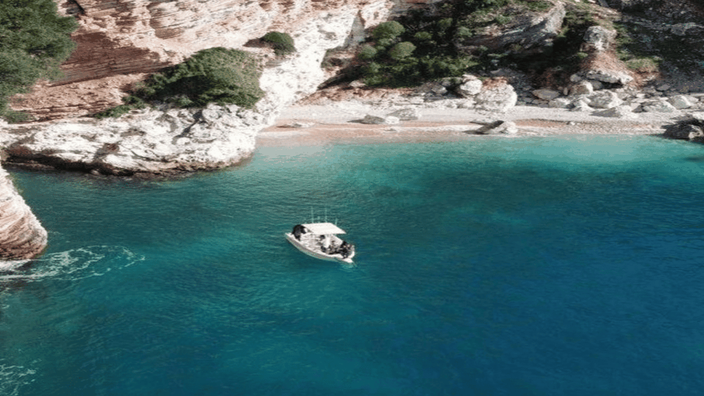 Roxer Bootstouren: Tägliche Bootstouren an der Ionischen Küste