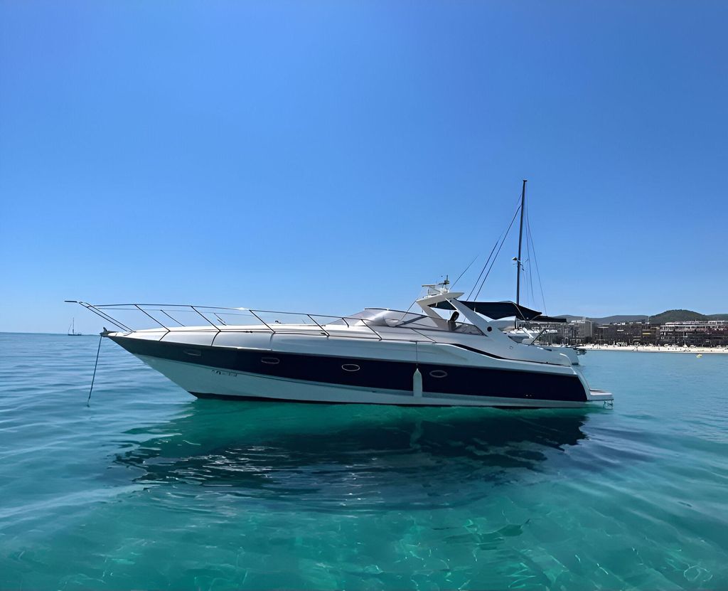 Puerto Banús: Private Luxusyachtcharter