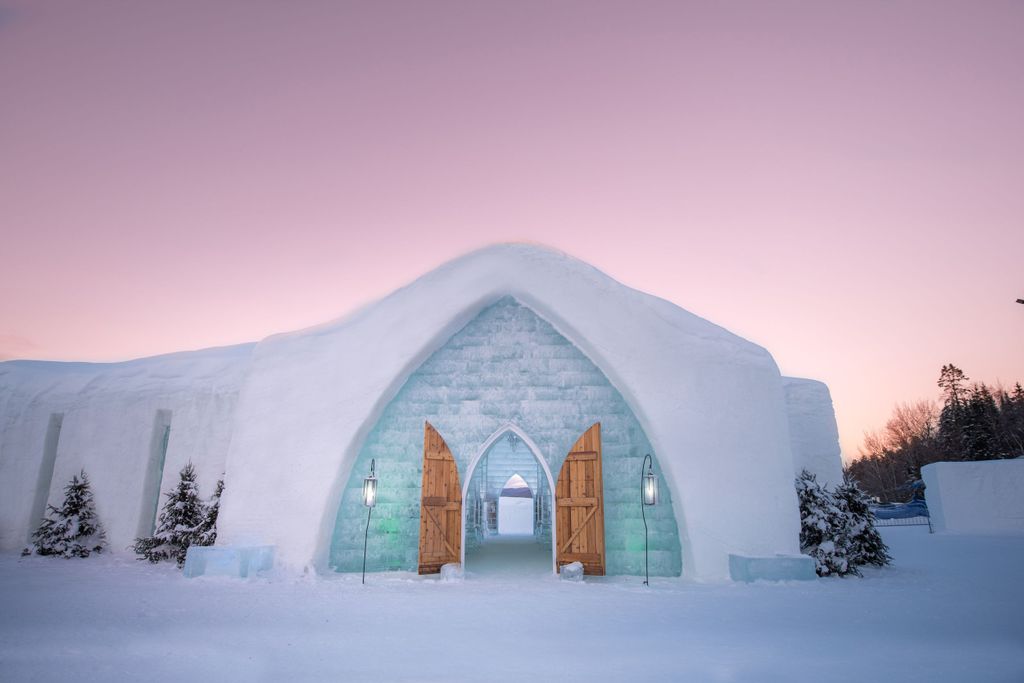 Eintrittskarte für das Quebec Ice Hotel mit Transport