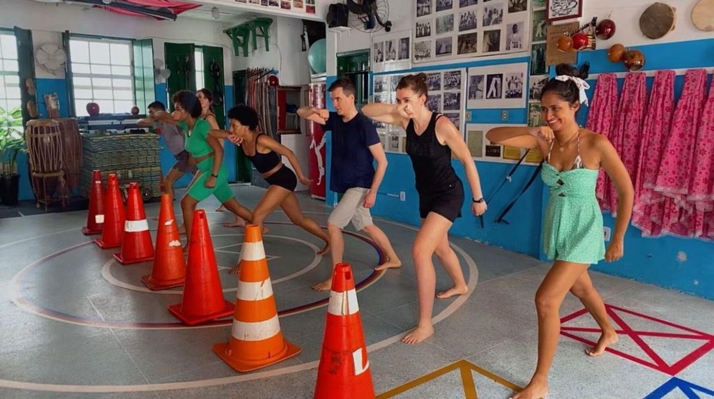 Salvador: Capoeira-Unterricht in Mestre Bimbas erster Schule überhaupt.