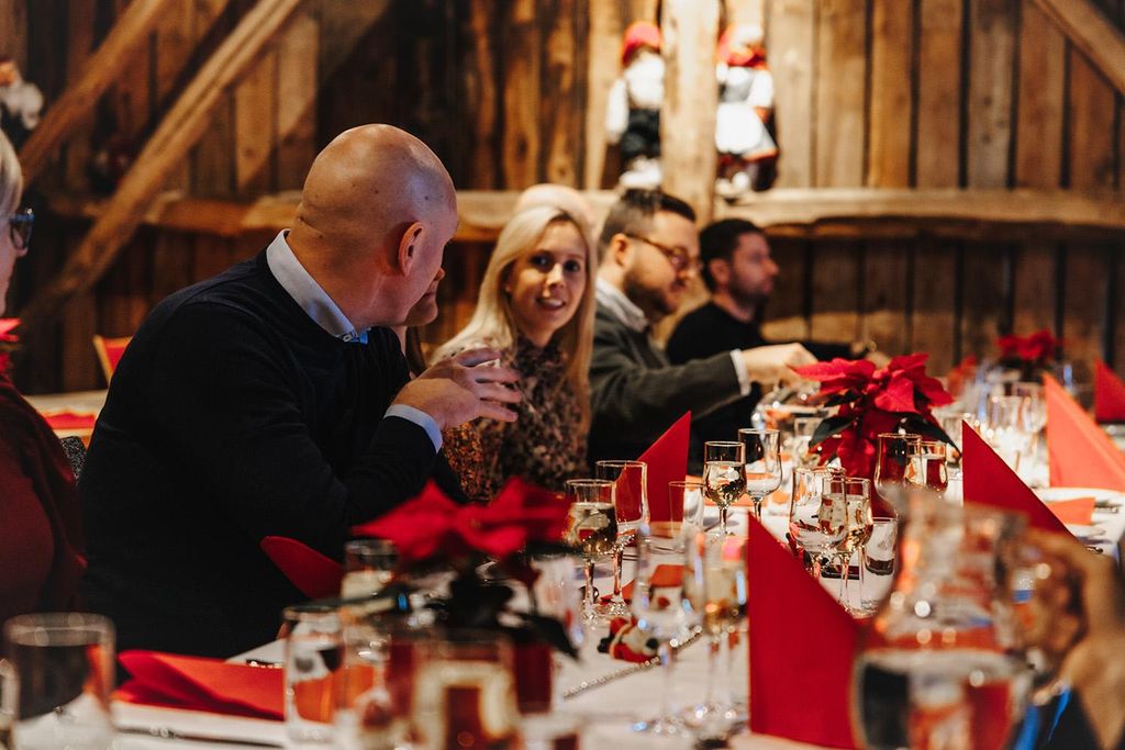 Ålesund: Fjordtour & Gourmet-Mittagessen im Rekkedal Gjestegard