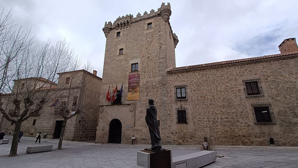 Ávila: Private Tour durch Murallas und Casco Histórico