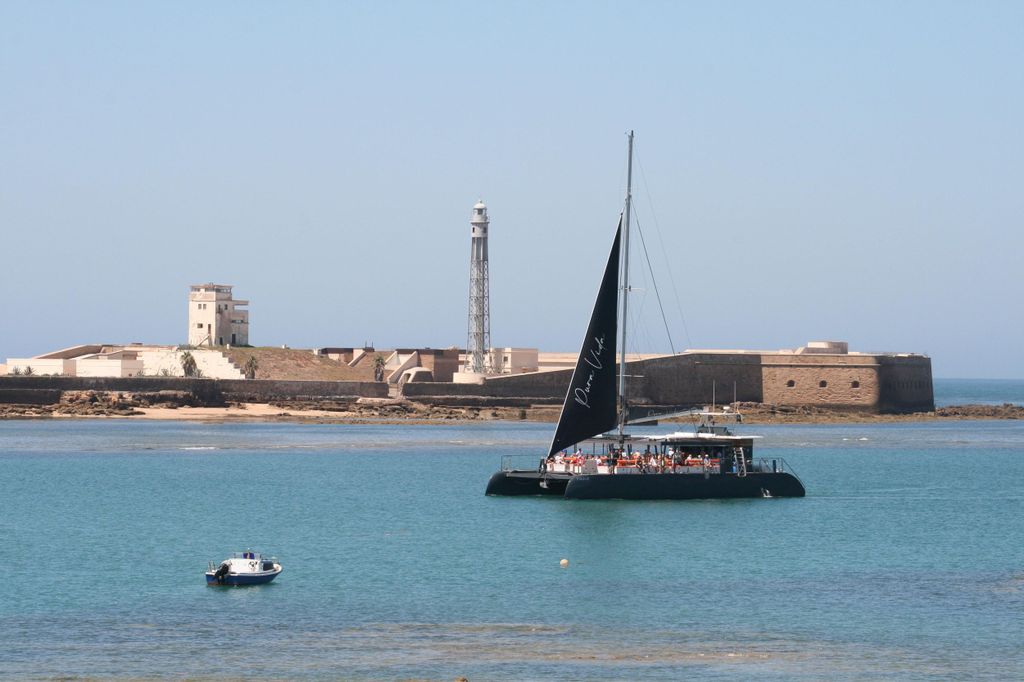 Cádiz: Katamaran-Tour in der Bucht von Cádiz mit Gastgeber