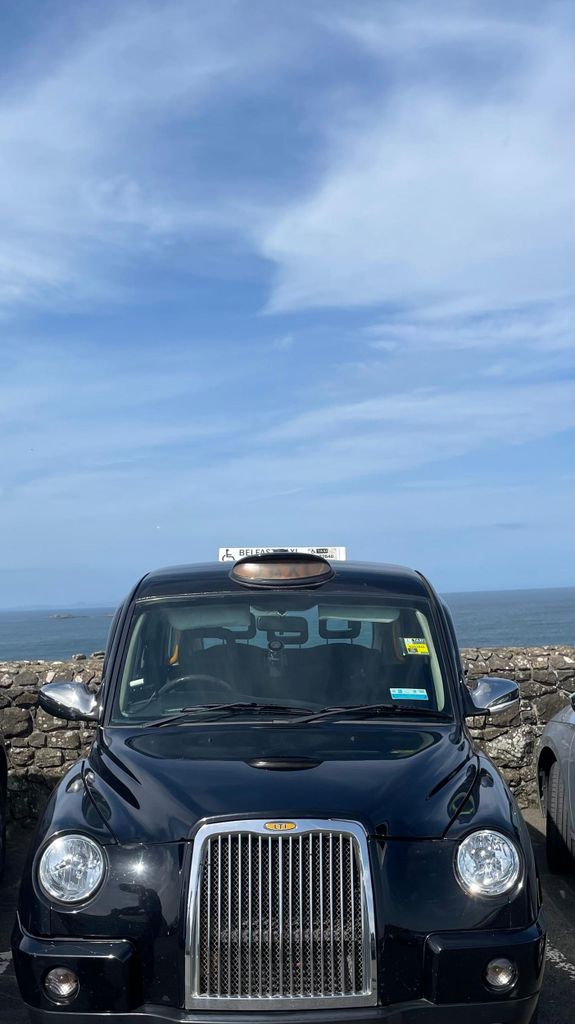 BELFAST BLACK TAXI TOUR