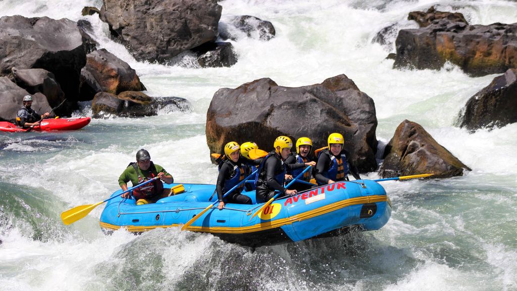 Pucón: Rafting auf dem Fluss Trancura Alto für erfahrene Abenteurer