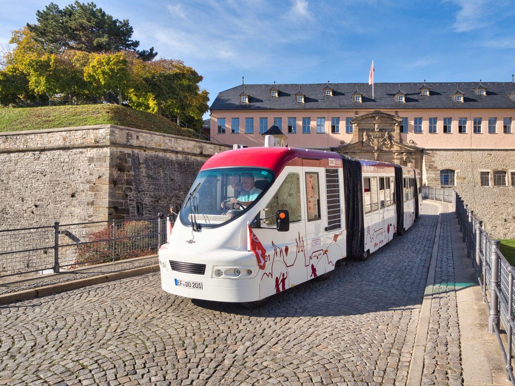 Busfahrt durch die Erfurter Altstadt